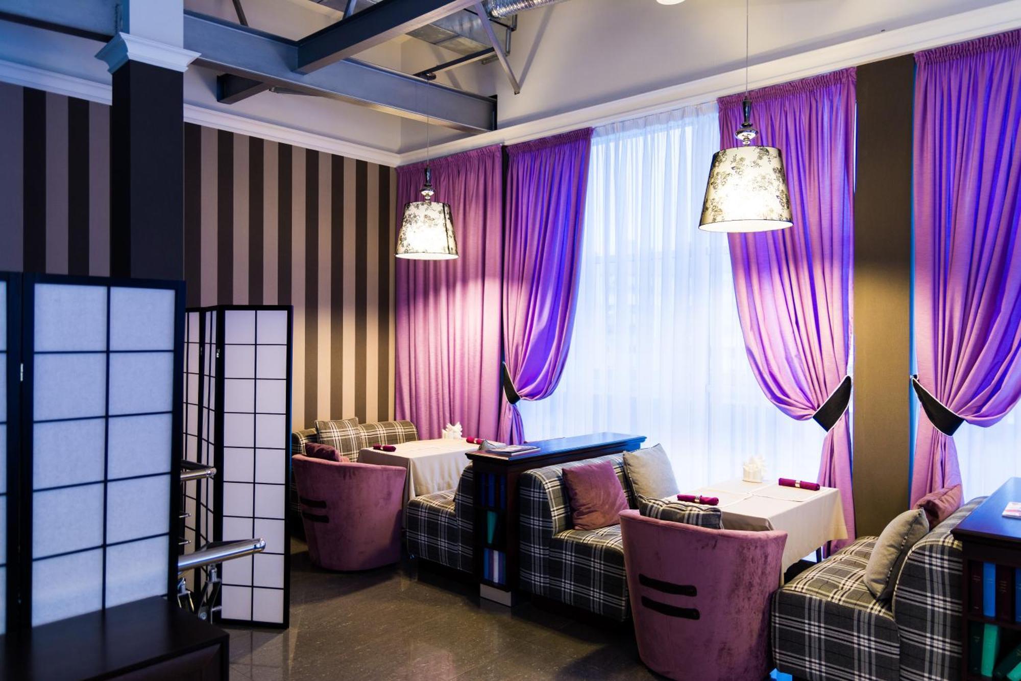 Mirax Boutique Hotel Харков Екстериор снимка
